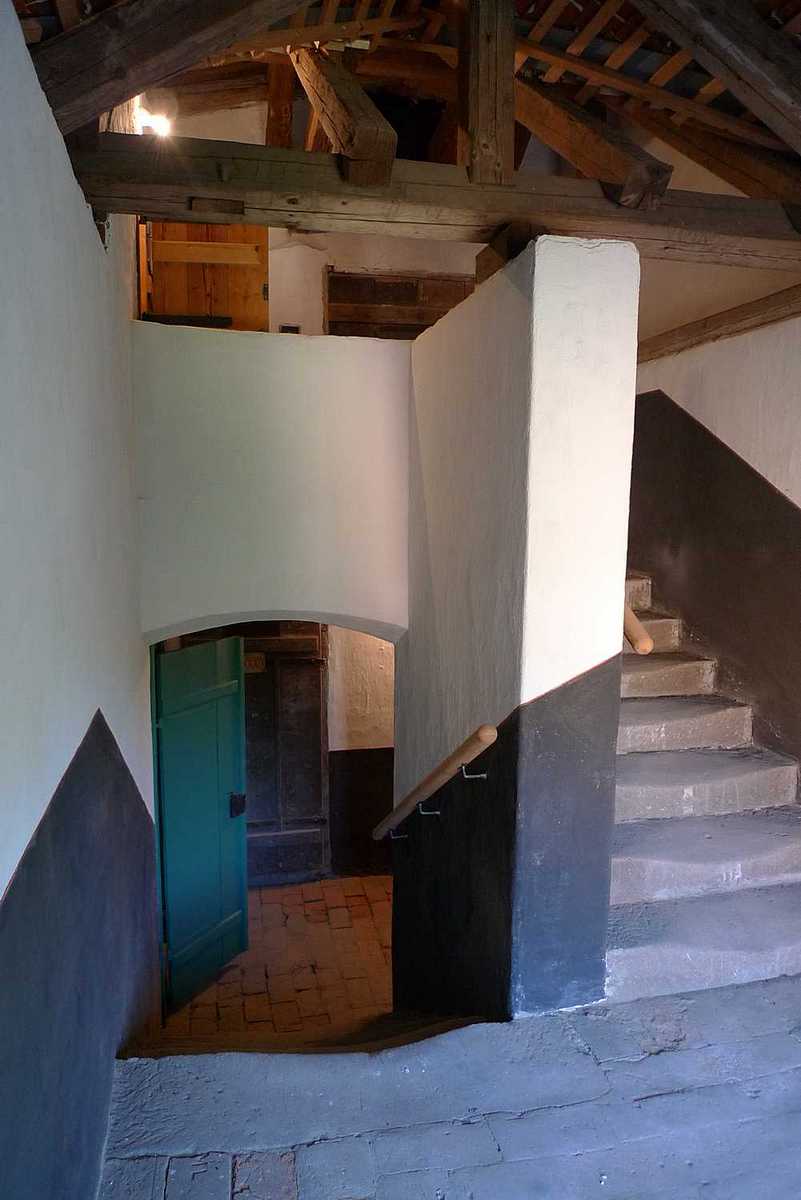 07-large-slide