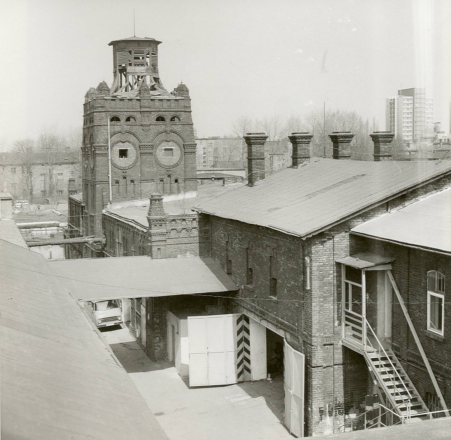 01-large-slide