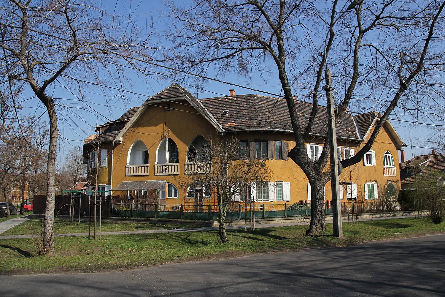 10-large-slide