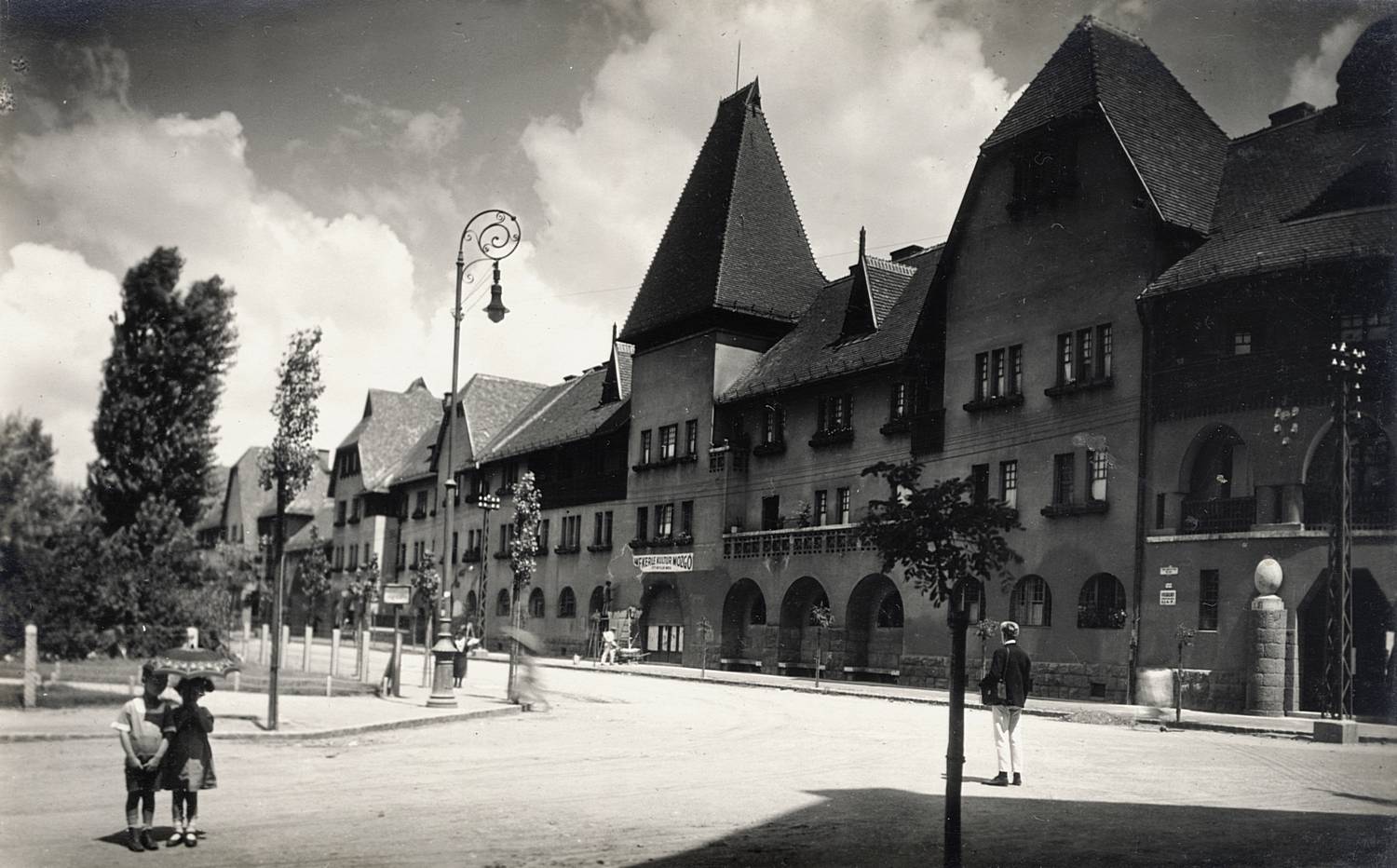 02-large-slide